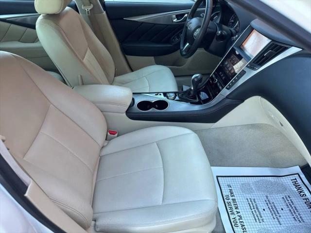 2015 INFINITI Q50 Premium