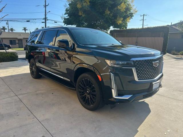 2022 Cadillac Escalade ESV 4WD Luxury