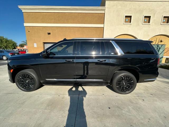 2022 Cadillac Escalade ESV 4WD Luxury