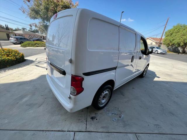 2017 Nissan NV200 S