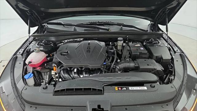 2025 Kia K5 LXS