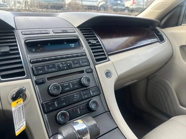 2011 Ford Taurus SEL