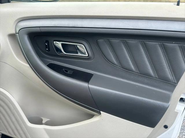 2011 Ford Taurus SEL