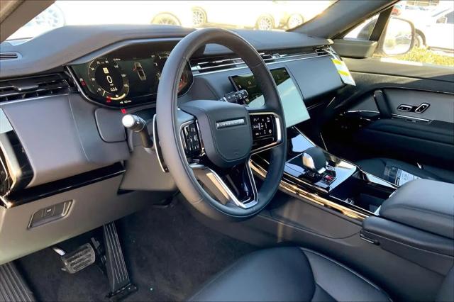2026 Land Rover Range Rover Sport P360 SE