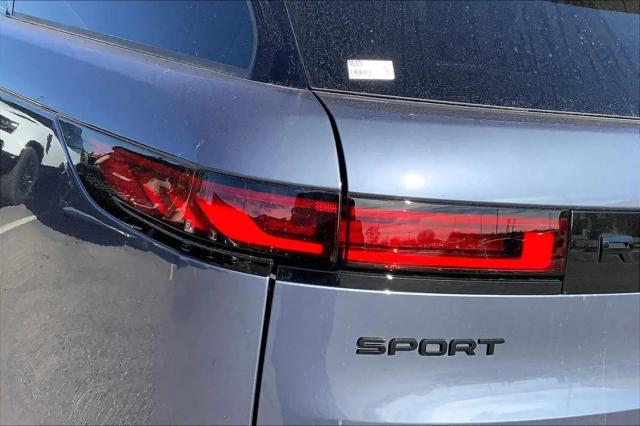 2026 Land Rover Range Rover Sport P360 SE