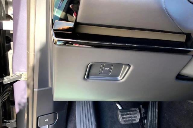 2026 Land Rover Range Rover Sport P360 SE