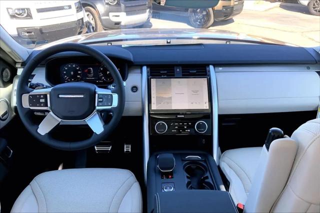 2026 Land Rover Discovery Gemini Edition