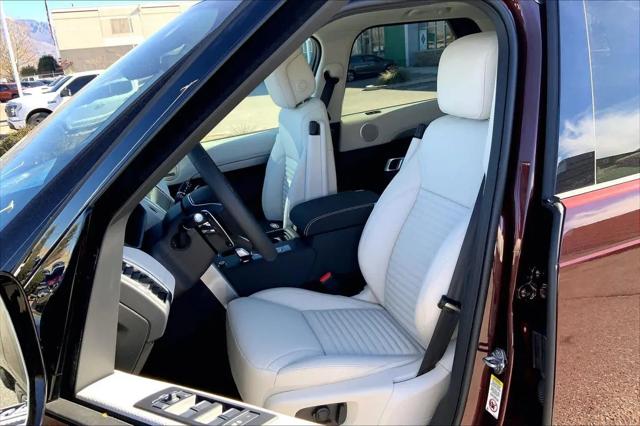 2026 Land Rover Discovery Gemini Edition