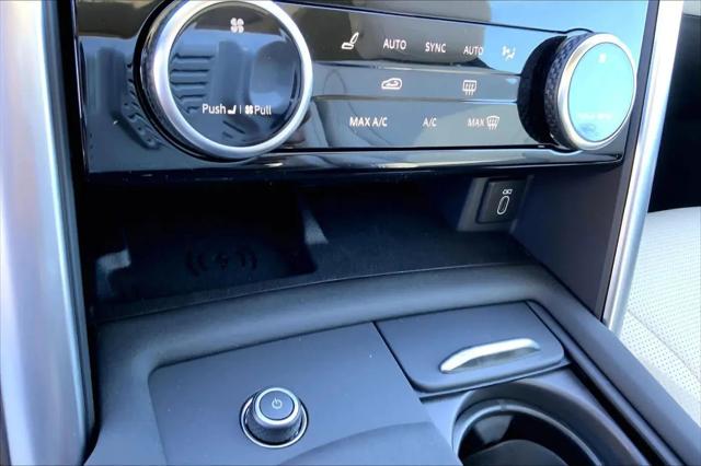 2026 Land Rover Discovery Gemini Edition
