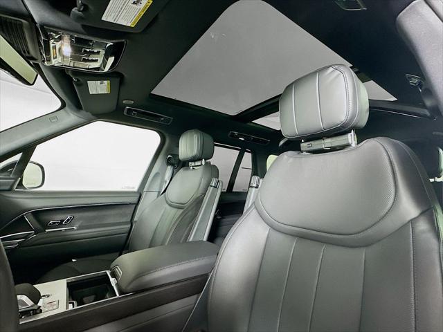 2026 Land Rover Range Rover P400 SE