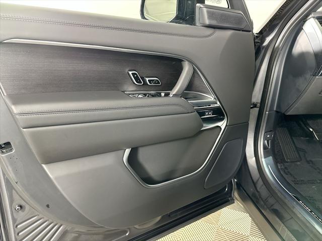 2026 Land Rover Range Rover P400 SE
