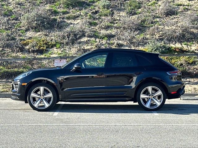 2025 Porsche Macan AWD
