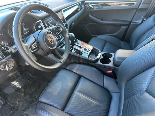2025 Porsche Macan AWD