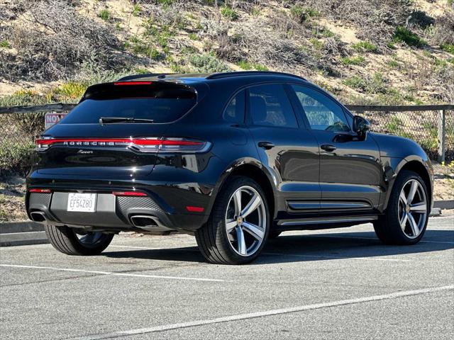 2025 Porsche Macan AWD