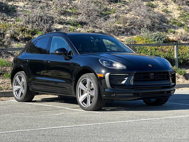2025 Porsche Macan AWD