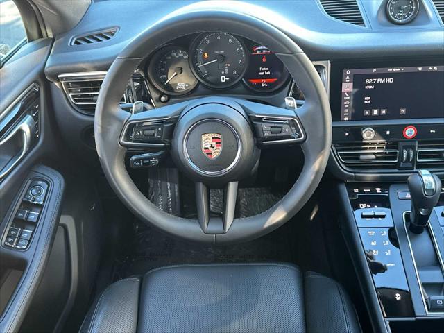 2025 Porsche Macan AWD