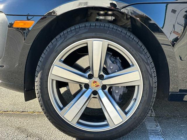 2025 Porsche Macan AWD