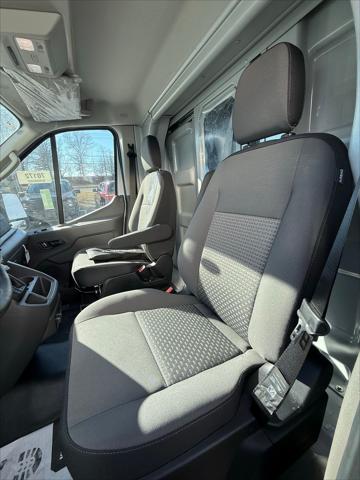 2025 Ford Transit Cutaway Base