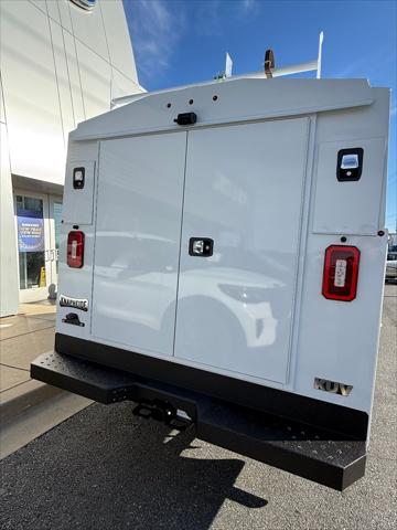 2025 Ford Transit Cutaway Base
