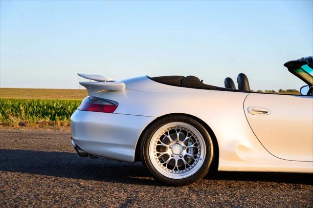 2000 Porsche 911 911 Carrera 4