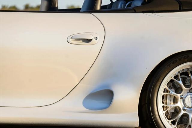 2000 Porsche 911 911 Carrera 4