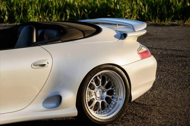 2000 Porsche 911 911 Carrera 4