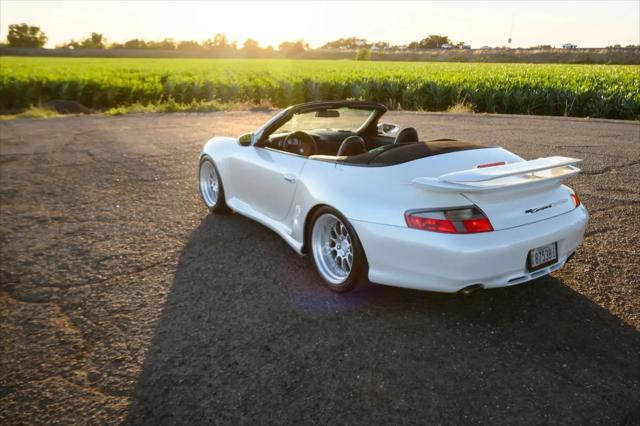 2000 Porsche 911 911 Carrera 4