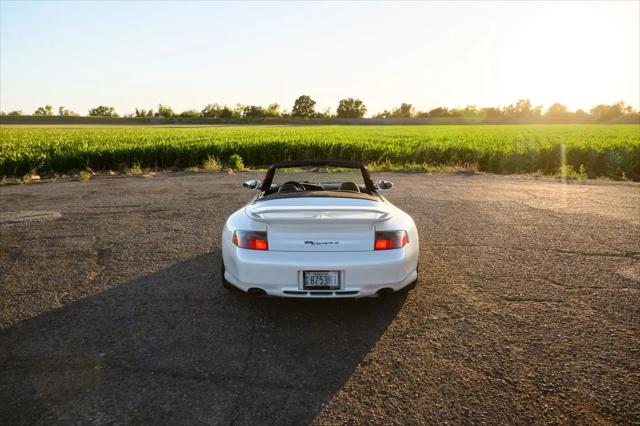 2000 Porsche 911 911 Carrera 4