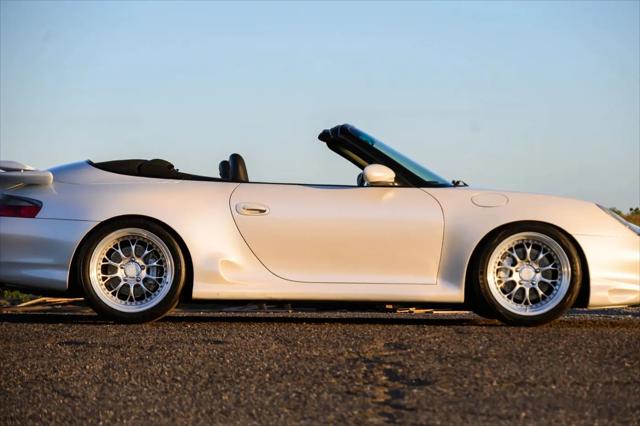 2000 Porsche 911 911 Carrera 4