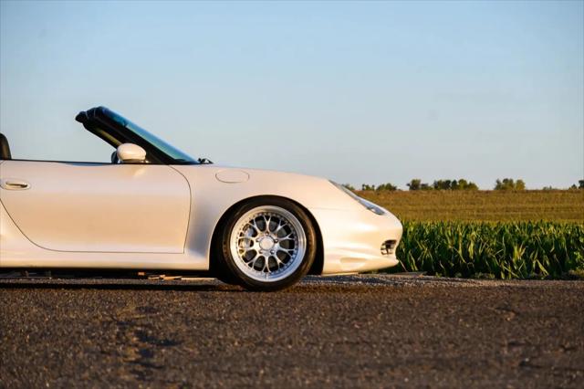 2000 Porsche 911 911 Carrera 4