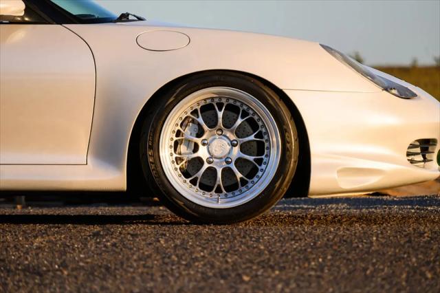 2000 Porsche 911 911 Carrera 4