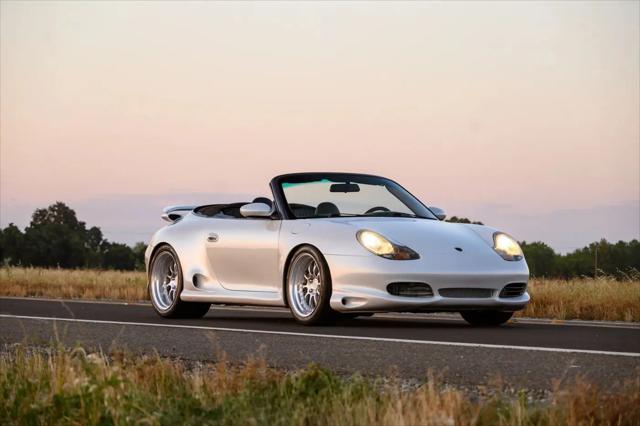 2000 Porsche 911 911 Carrera 4