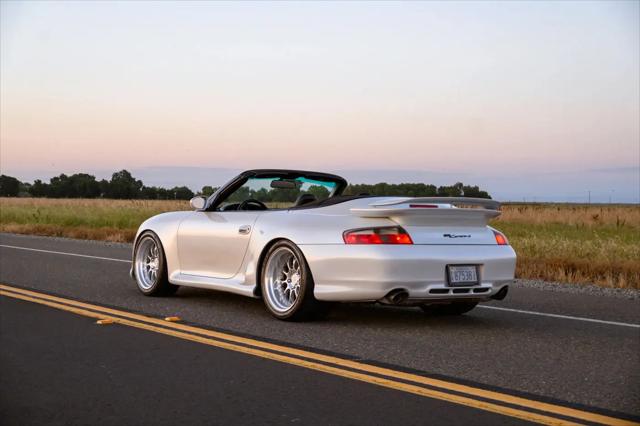 2000 Porsche 911 911 Carrera 4