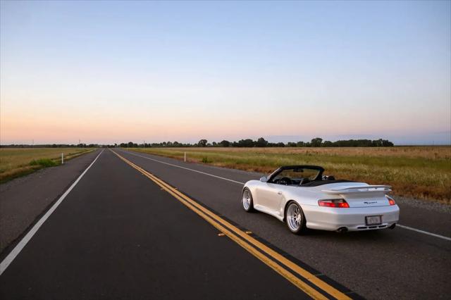 2000 Porsche 911 911 Carrera 4