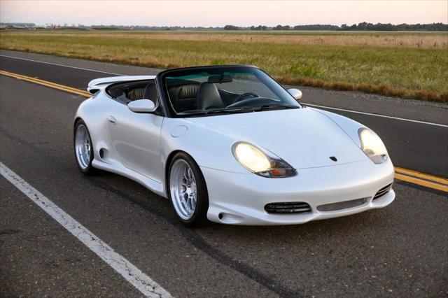 2000 Porsche 911 911 Carrera 4