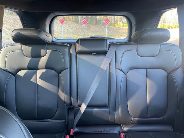 2026 Jeep Grand Cherokee Limited 4x2