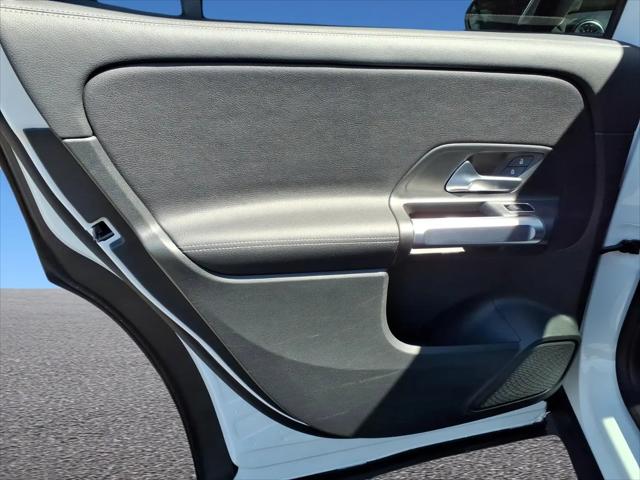 2023 Mercedes-Benz GLB 4MATIC