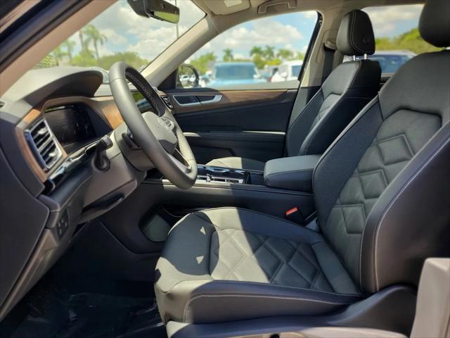 2026 Volkswagen Atlas SE with Technology