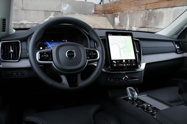 2026 Volvo XC90 Plug-In Hybrid Ultra Dark Theme, T8 AWD, Electric/Gasoline, 7 Seats