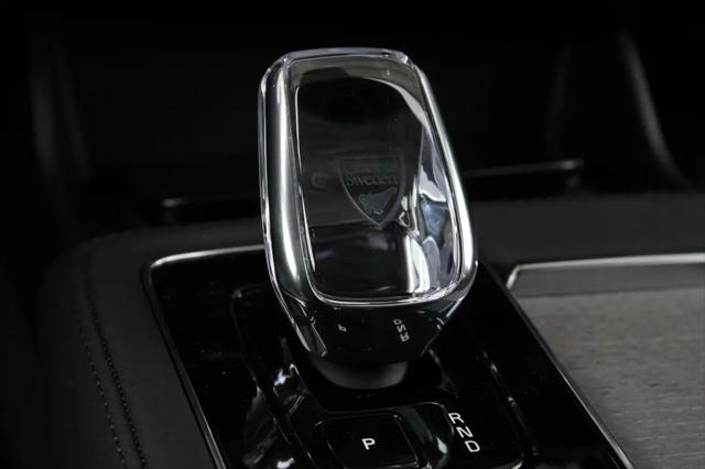 2026 Volvo XC90 Plug-In Hybrid Ultra Dark Theme, T8 AWD, Electric/Gasoline, 7 Seats