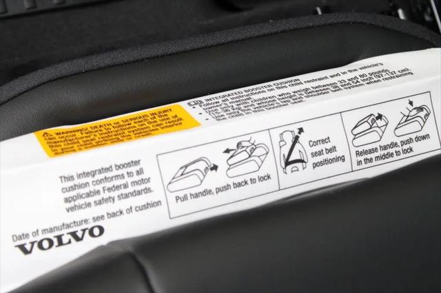 2026 Volvo XC90 Plug-In Hybrid Ultra Dark Theme, T8 AWD, Electric/Gasoline, 7 Seats