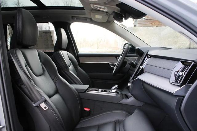 2026 Volvo XC90 Plug-In Hybrid Ultra Dark Theme, T8 AWD, Electric/Gasoline, 7 Seats