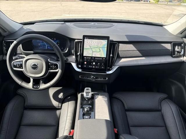 2026 Volvo XC90 Plug-In Hybrid Ultra Dark Theme, T8 AWD, Electric/Gasoline, 7 Seats