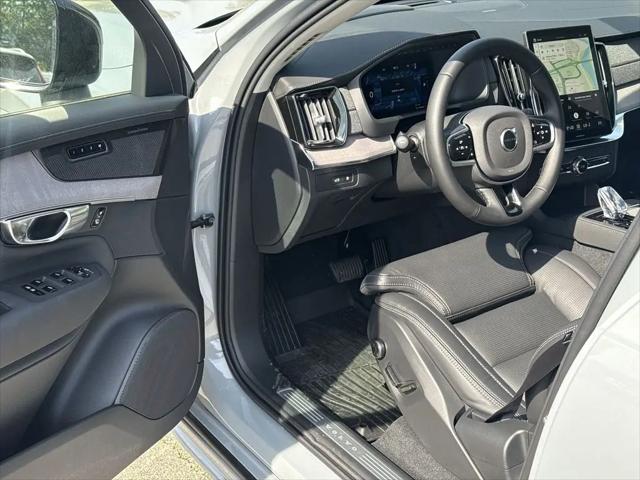 2026 Volvo XC90 Plug-In Hybrid Ultra Dark Theme, T8 AWD, Electric/Gasoline, 7 Seats