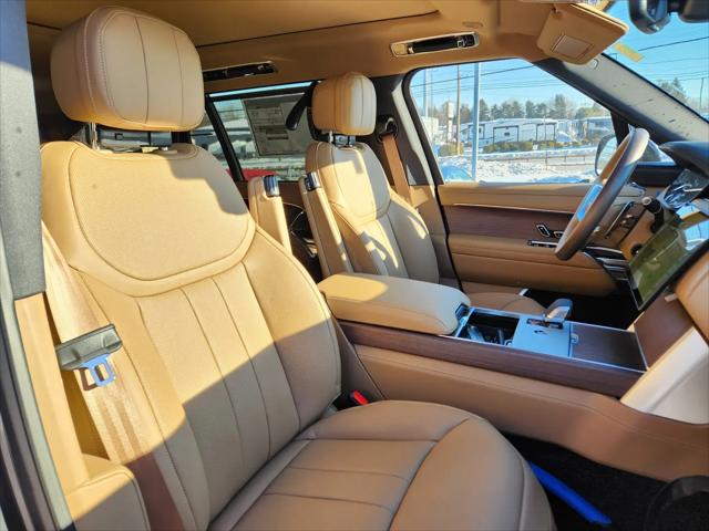 2026 Land Rover Range Rover P530 SE 7 Seat