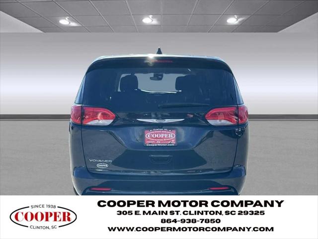 2023 Chrysler Voyager LX