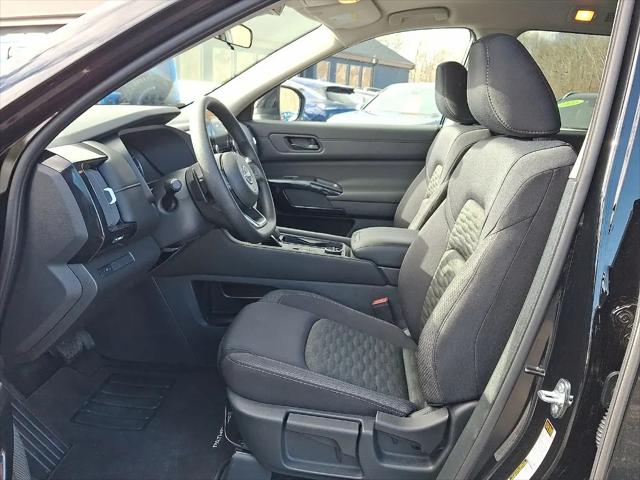 2025 Nissan Pathfinder S 4WD