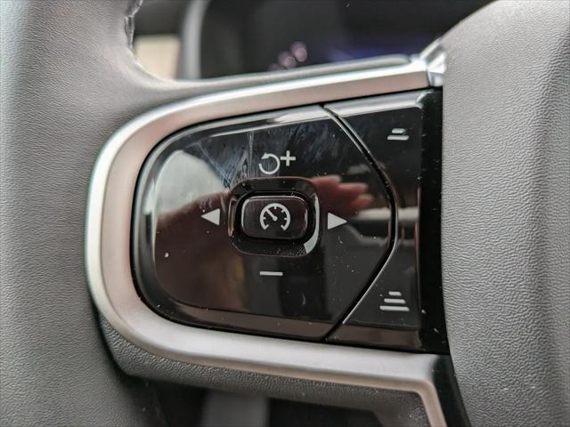 2026 Volvo XC90 Plus, B6 AWD Gas mild hybrid, Gasoline, Bright, 7 Seats