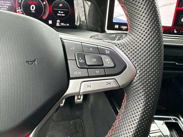 2025 Volkswagen Golf GTI 2.0T SE