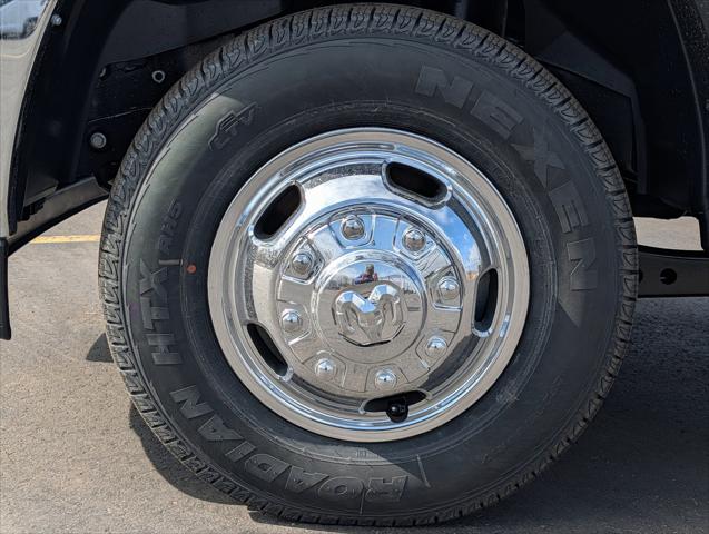 2026 RAM Ram 3500 Chassis Cab RAM 3500 TRADESMAN CREW CAB CHASSIS 4X4 60 CA